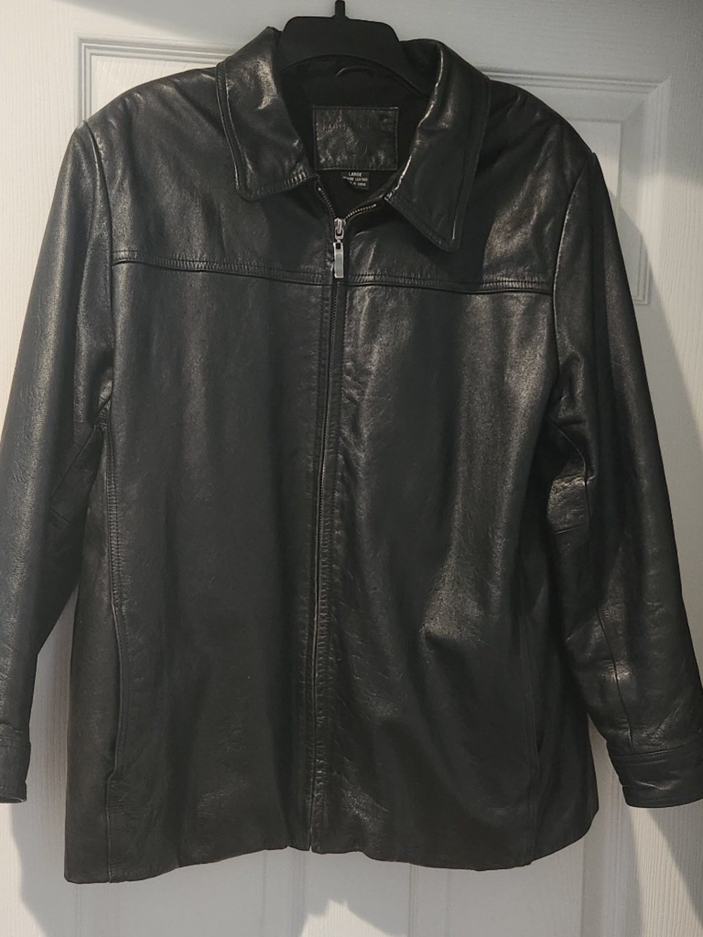 Vintage Women's Black Leather Jacket Coat by Kathy Ireland SZ Large, 28" L
